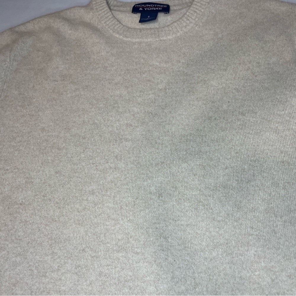 Roundtree & Yorke Men's Tan Crewneck Sweater - Picture 5 of 13